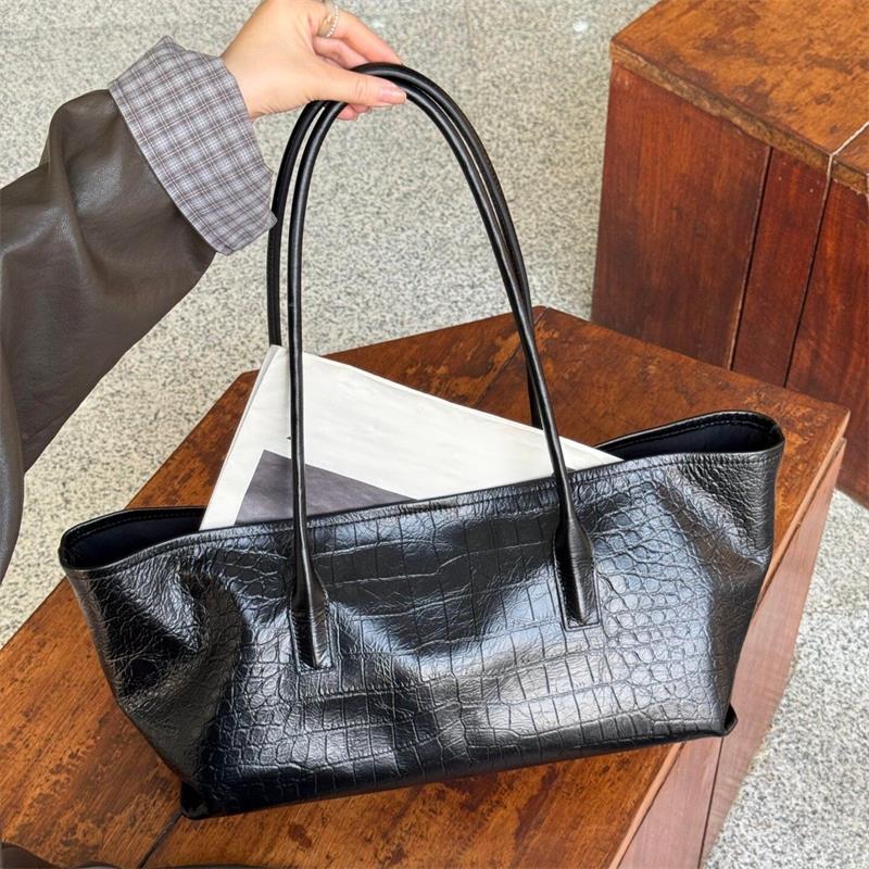 Retro Crocodile Embossed Handb - đánh giá và giá Luxury Bags Tote